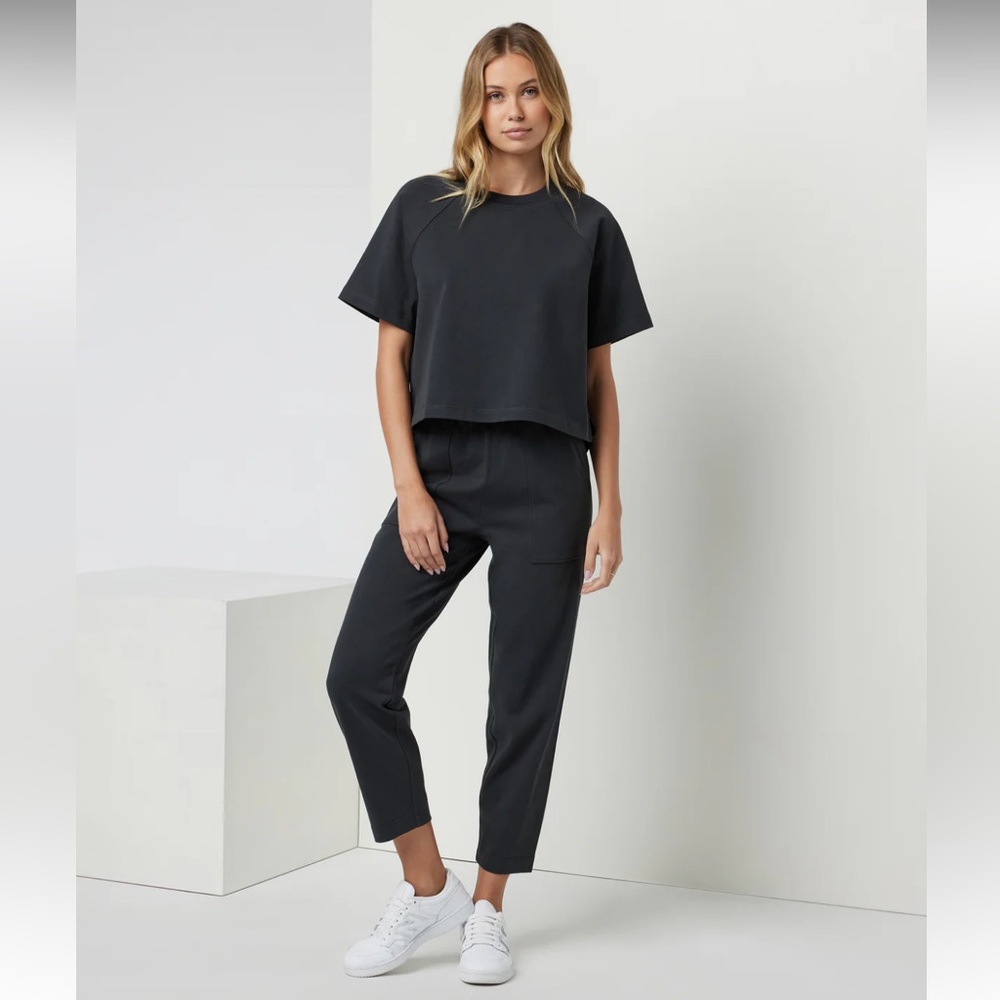 Vuori Mackenzie Pant in Washed Black, Size M
